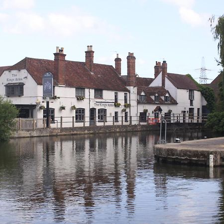 Sandford Meadow Guest House Kennington  Esterno foto